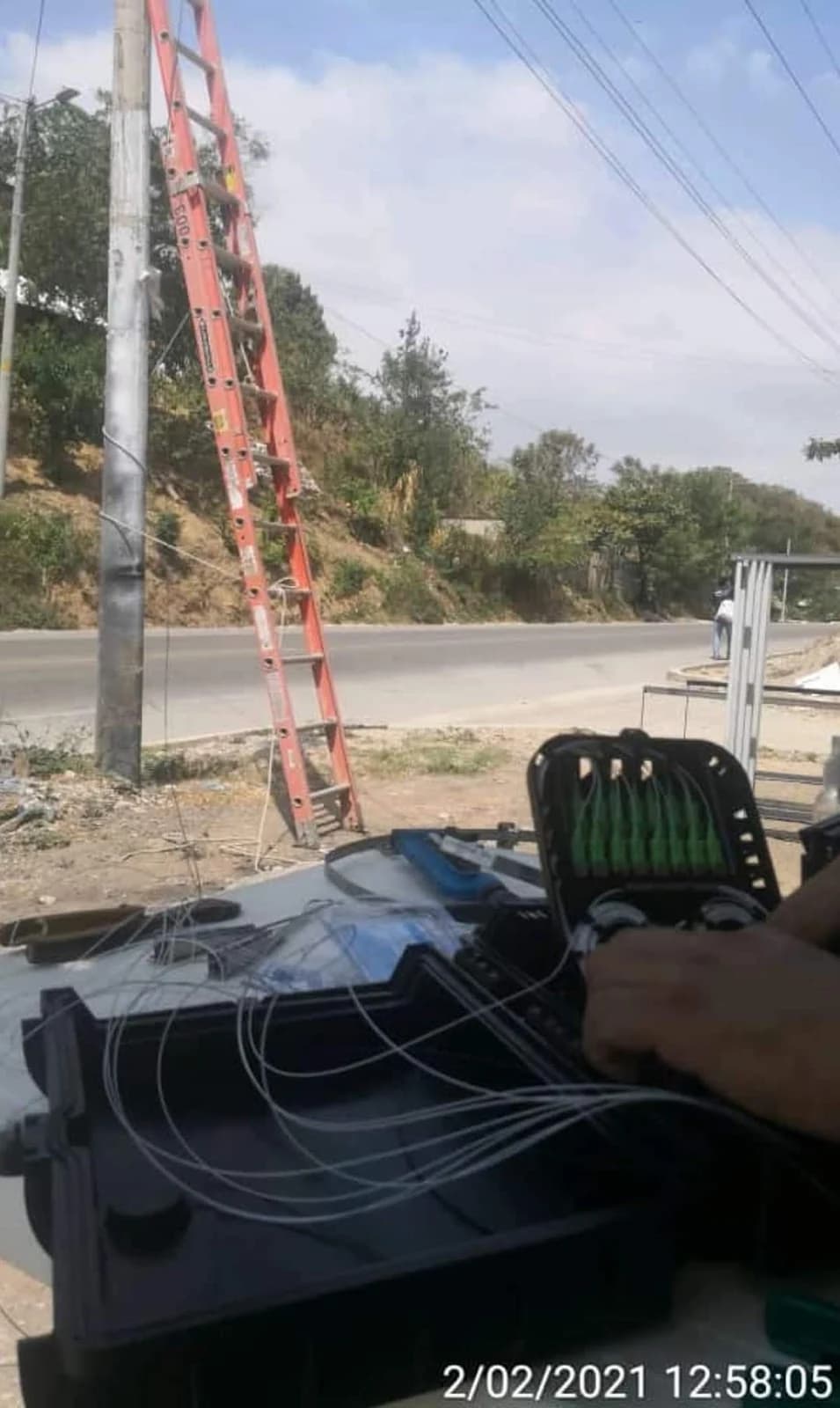 Instalación técnica en la red de telecomunicaciones